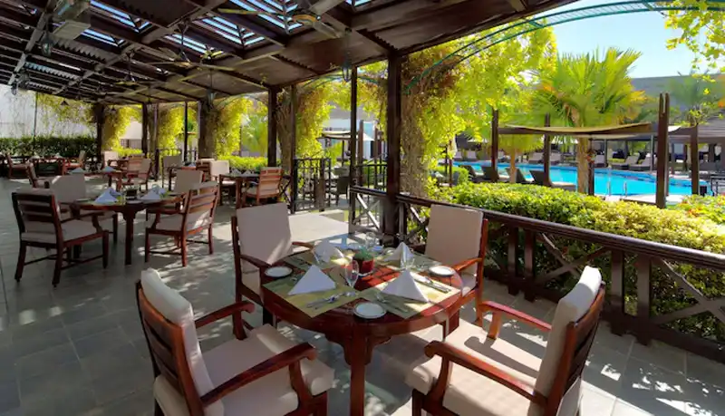 هتل Radisson Blu Hotel Muscat